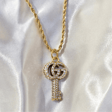 Load image into Gallery viewer, Reluxe Vintage Necklaces Crystal GG Key Necklace
