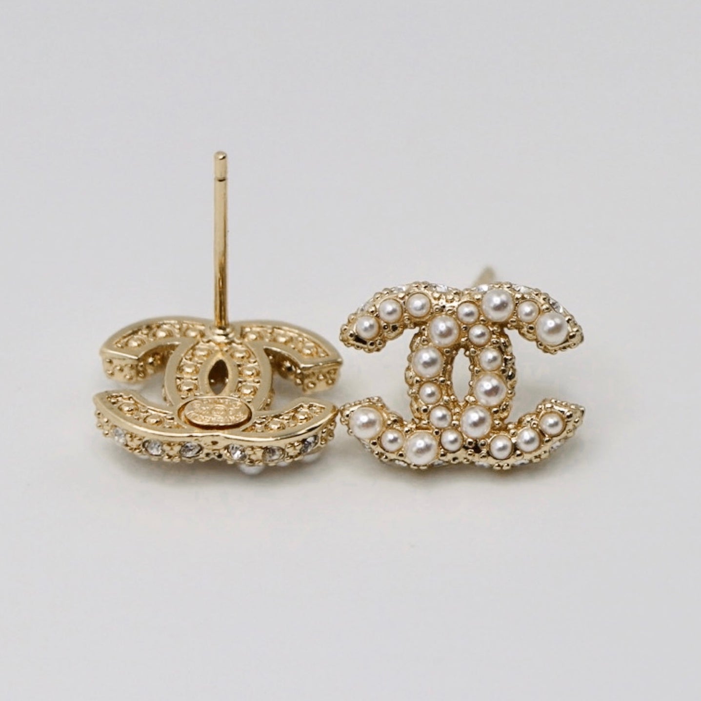 CHANEL Pearl CC Round Rope Logo Earrings Gold 412040