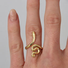 Load image into Gallery viewer, Starry Snake Ring Reluxe Vintage
