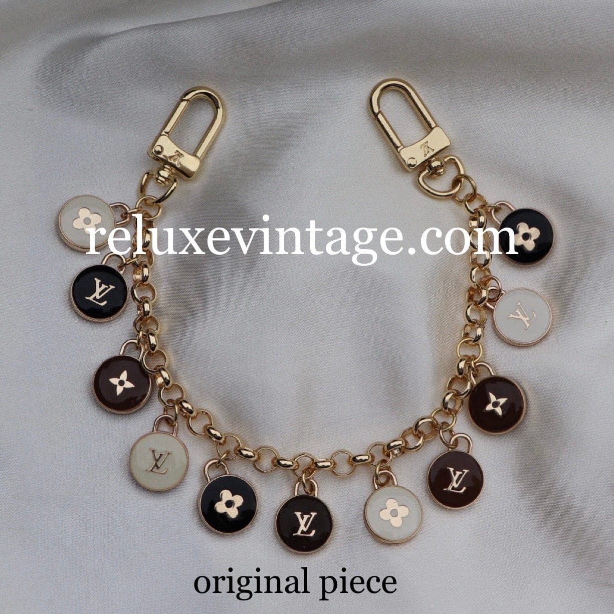 Louis Vuitton Clover drop ReWorked charm necklace – Luxreloved