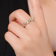 Load image into Gallery viewer, Reluxe Vintage Anchor Chain Ring
