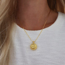 Load image into Gallery viewer, Reluxe Vintage GG Gold Button Necklace
