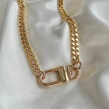 Load image into Gallery viewer, Reluxe Vintage Louis Clasp Necklace
