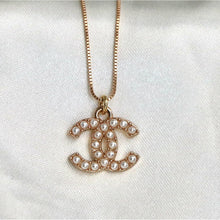 Load image into Gallery viewer, Reluxe Vintage pearl pendant Mini Coco Necklace
