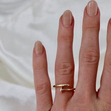Load image into Gallery viewer, Reluxe Vintage Spiral Nail Ring
